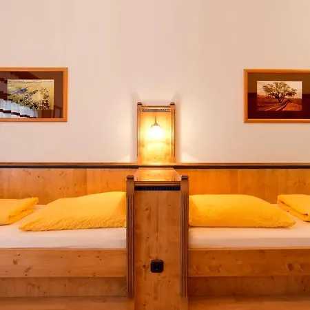 Hottentotten 3* 雷根斯堡